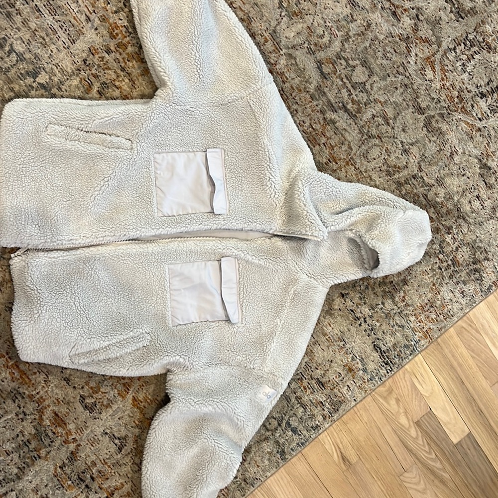 Medium Alo Sherpa Gray Jacket